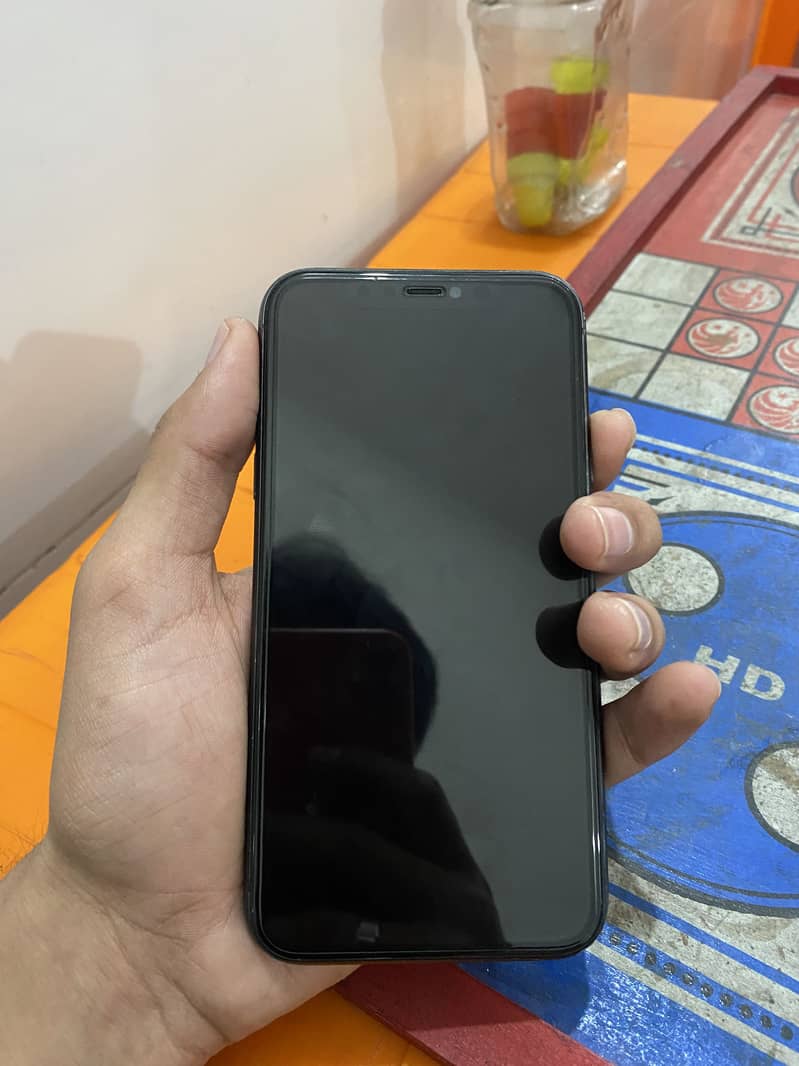 Iphone 11 sim working 1