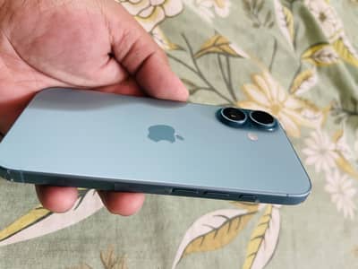 Iphone 16 jv gReen colour