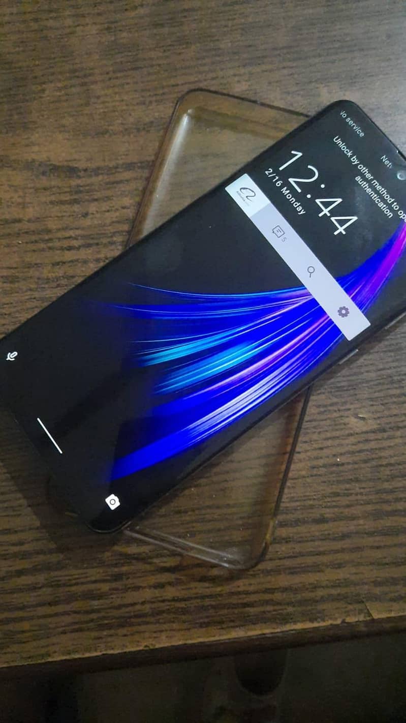 Aquos zero2 1