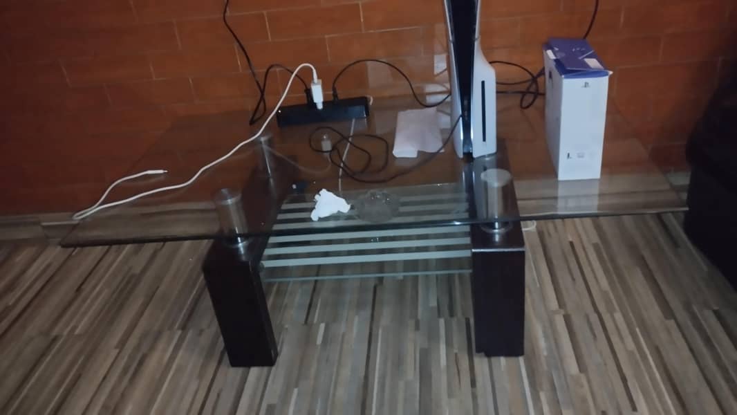 CENTER TABLE/CONSOLE 9