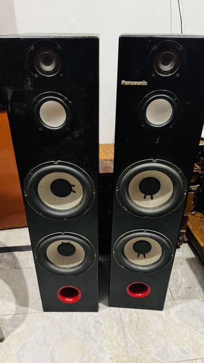 2 speakers Sony with amplifier