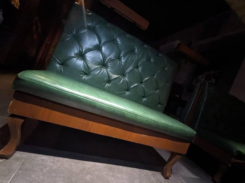 restuarant sofa set 0