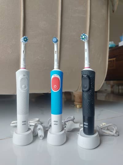 Oralb electric toothbrush