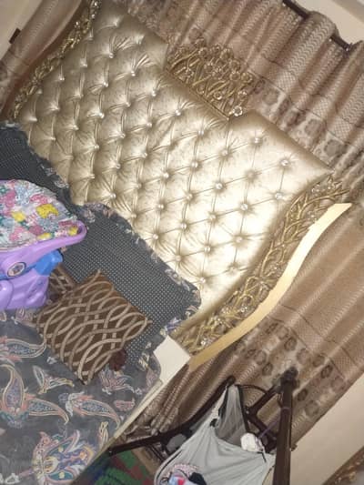 bed Almirah dressing divider side table