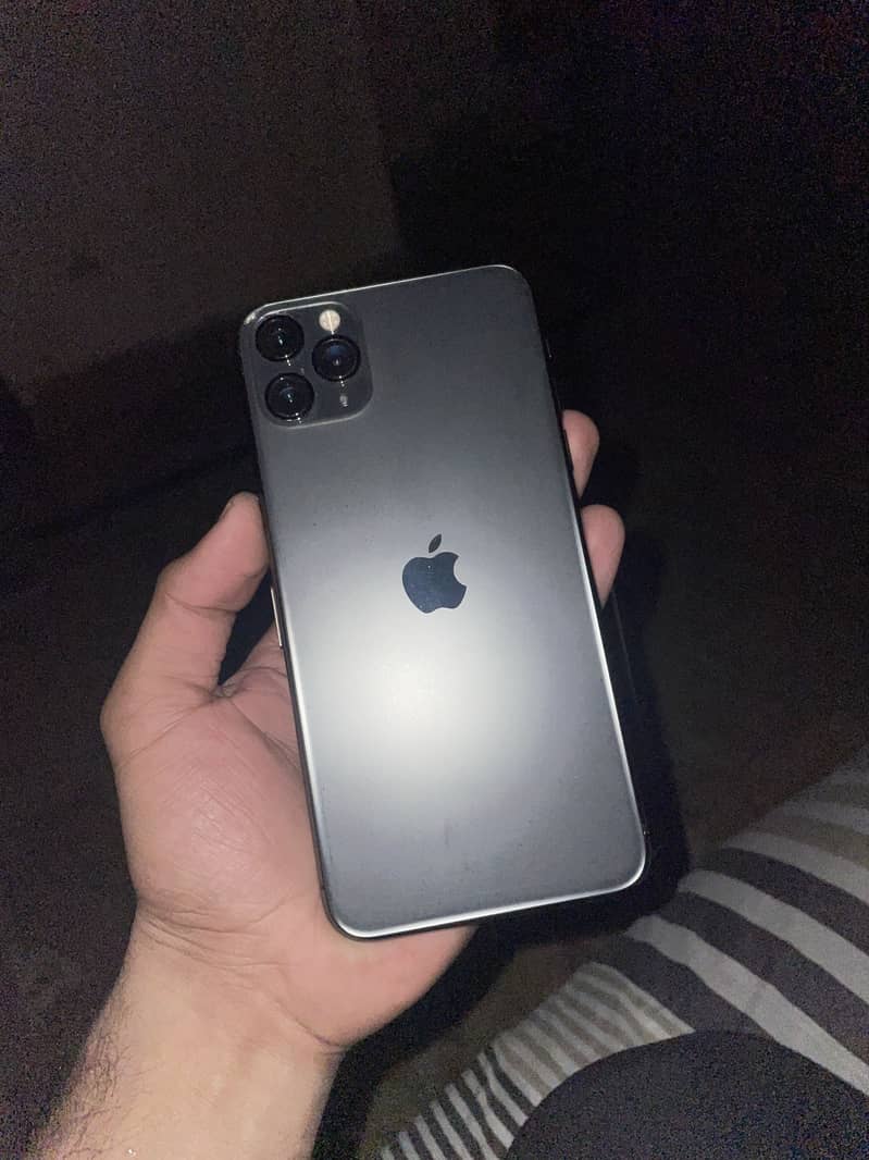 Iphone 11 Pro max 1