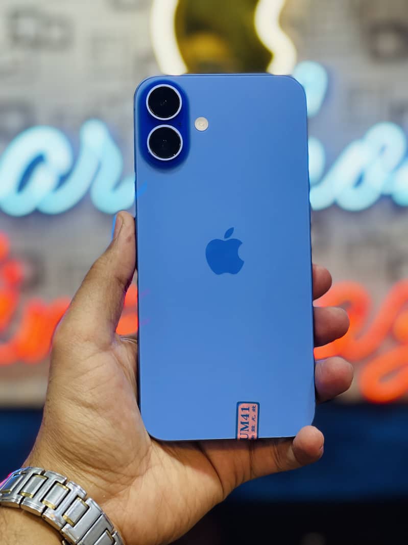 Apple iPhone 16 Plus 128GB 0