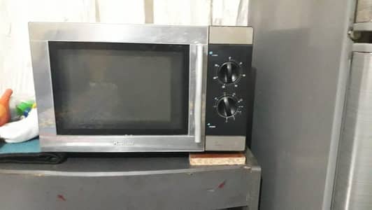 microwave oven for sale in good condition