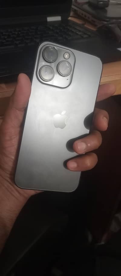 Iphone 14 Pro Max in lush condition