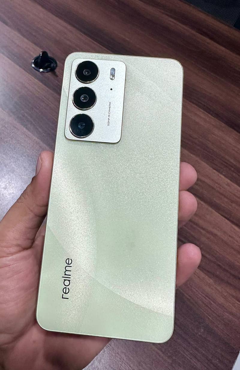 Realme C75 0
