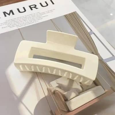 Elegant Matte Hair Claw Clip – Cream Beige