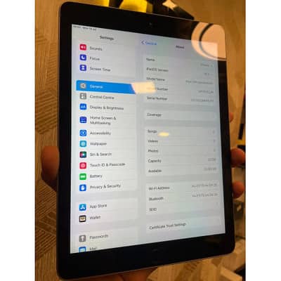 I pad 5th generation 128(gb) fingerprint disabled non pta 03019094191