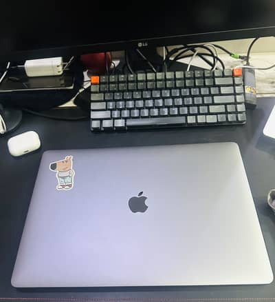 MacBook Pro 16-inch 2019 | Intel i9 | 64GB RAM | 1TB SSD