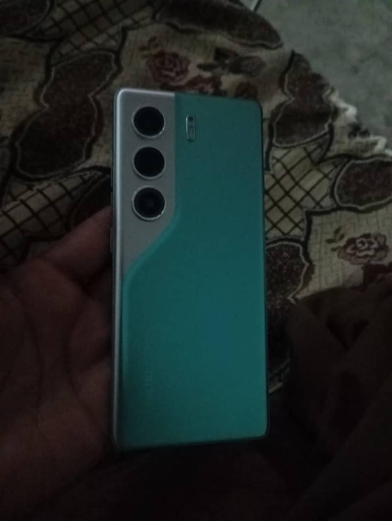 tecno camon 40 pro 2