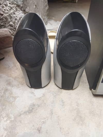 Woofer Bluetooth speaker