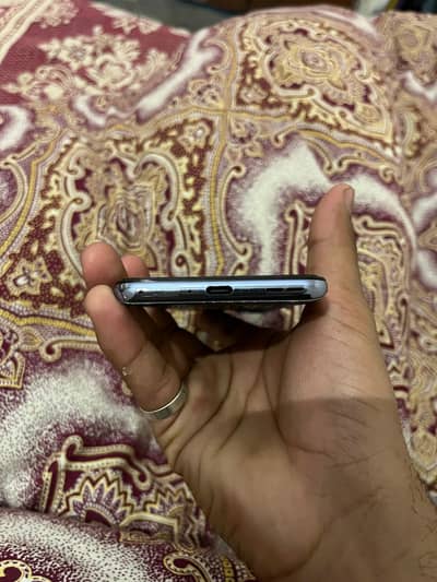 one plus 9 5g  8/128  pta