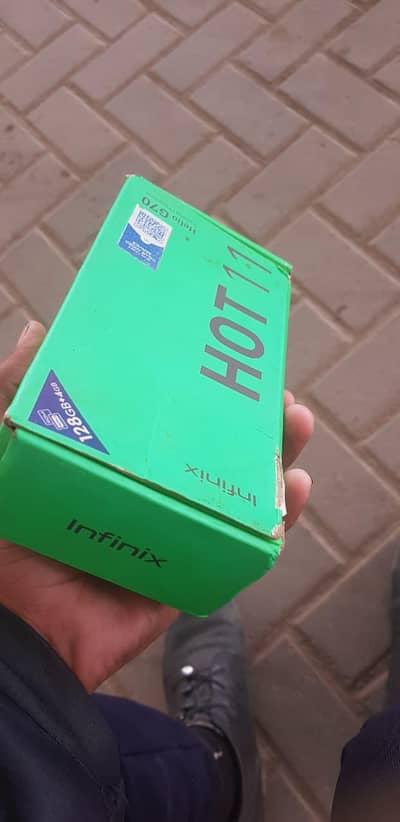 Infinix hot 11 4 128 5200mah battery exchange available