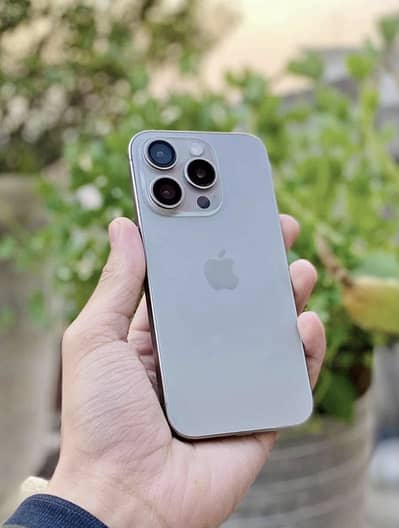 Iphone 15 pro 128gb JV complete box