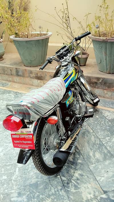 Honda 125 for sale new condition 400 just use. nnbr lga hwa