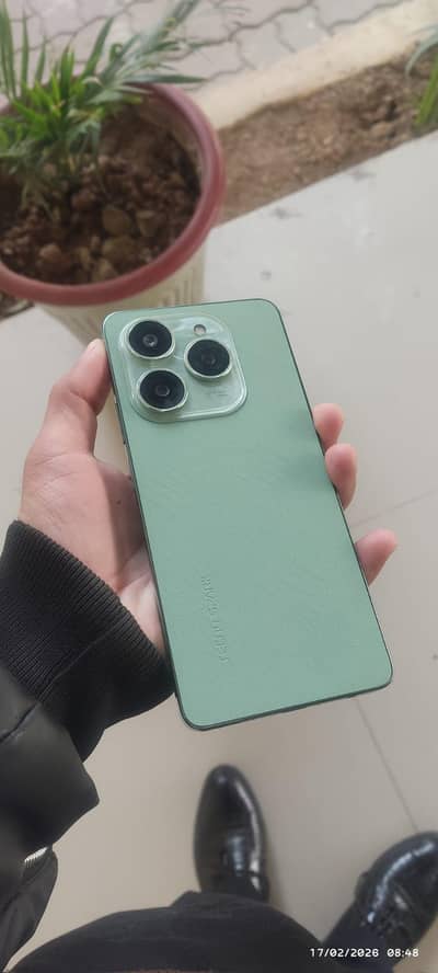 Tecno Spark 20 Pro - 8GB/256GB
