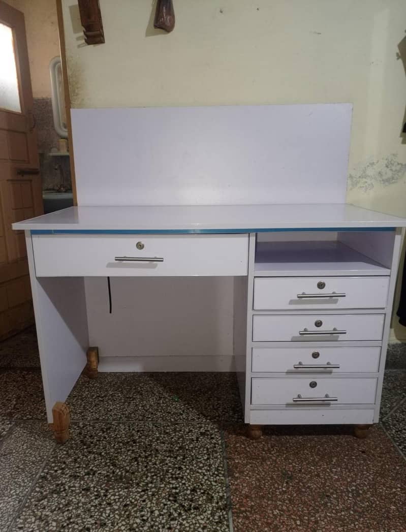 Solid 4ft x 2.25ft Table | 10/10 Condition | 1