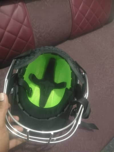 CRICKET HELMET