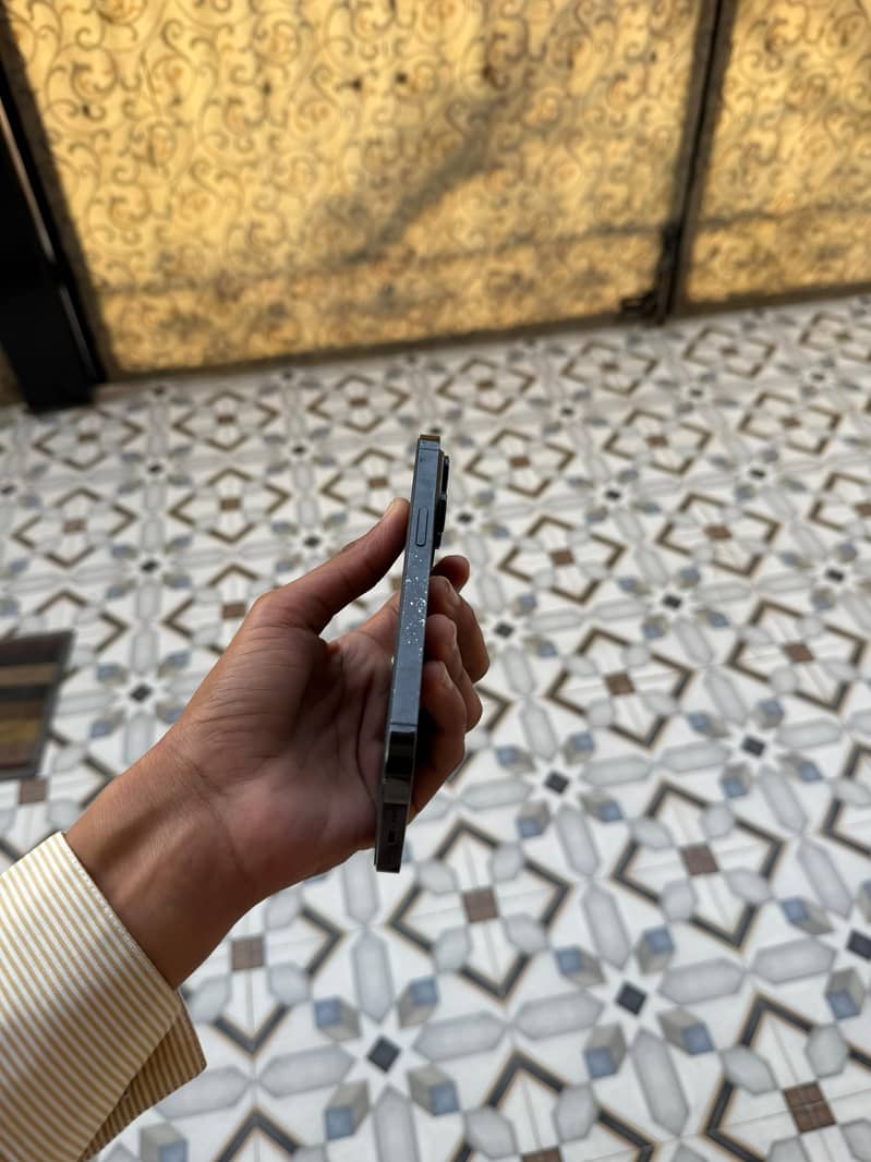 Apple iPhone 14 Pro – Factory unlocked  | Excellent Condition 4