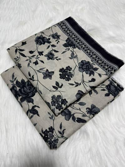 new arrival printed suit 2026