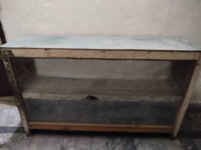 used wood counter for sale size long 5 fit hight 3 fit depth 1.5 fit