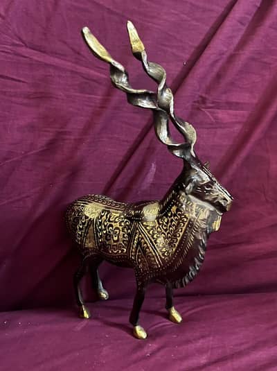 Beautiful Markhor Statue Pakistani national Animal for sell