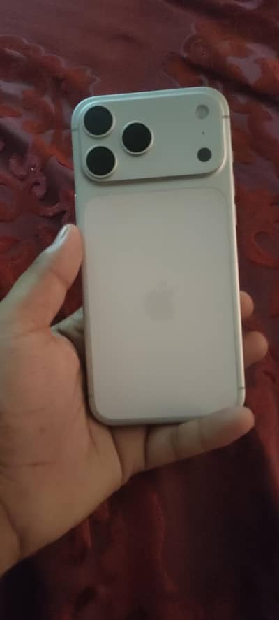 I phone 17 pro max jv battery health 100