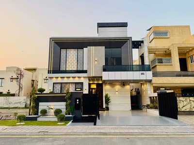 10 Marla Brand New Luxury House Available For Rent In Bahria Town Lahore