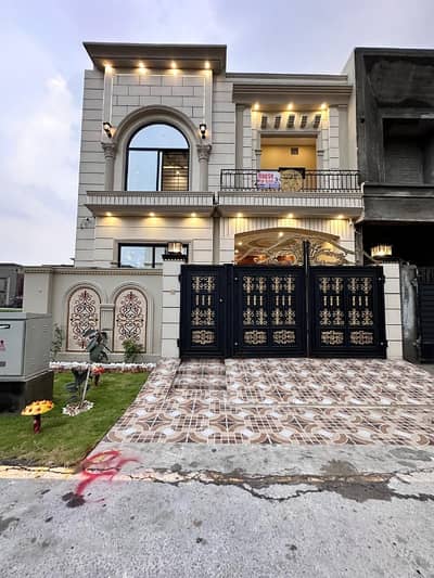 5 MARLA HOUSE FOR SALE BRAND NEW