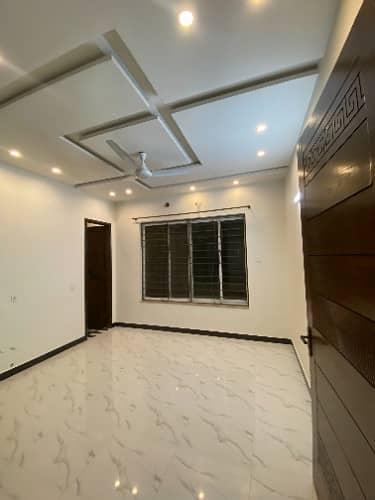 10 Marla Upper Portion Available For Rent