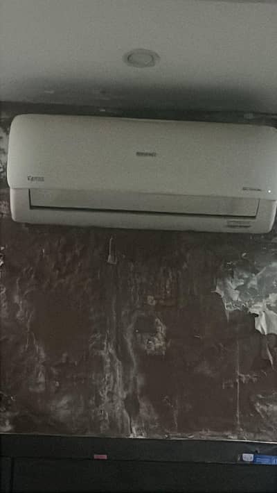 Orient 1.5 ton DC inverter heat and cool