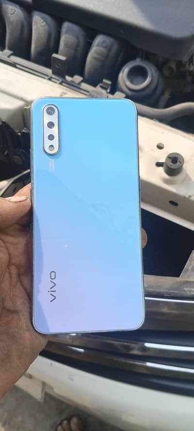 vivo s1