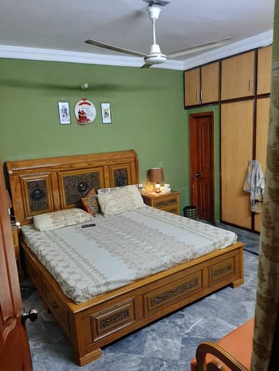 2 bed upper portion for office and bachelors