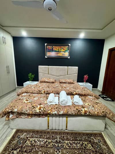 One bedroom apartment per day available Gulbarga green Islamabad fully furnished