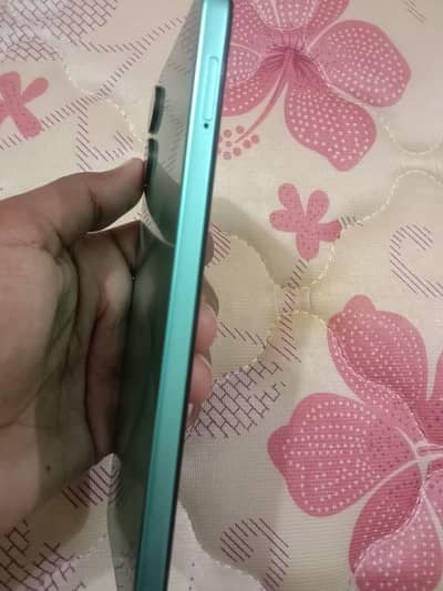 tecno camon 19 lush condition 6/128  battery 10/10