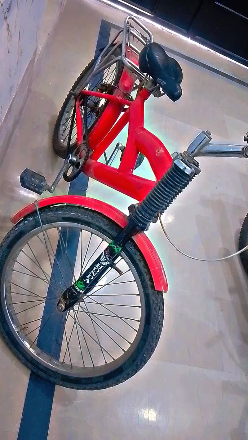 Urgent For Sale Cycle Price thori negotiable hai. 1