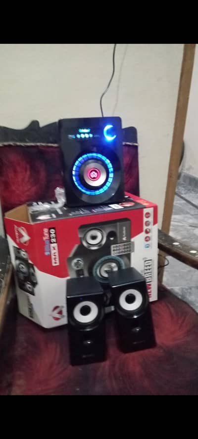 Bluetooth speaker 10 by 10 condition 1 year warranty card USB SD card