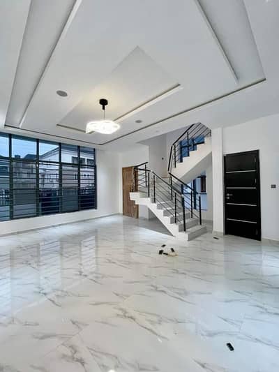 8000 SQ. FT PLAZA FLOOR IS AVAILABLE FOR RENT IN GULBERG