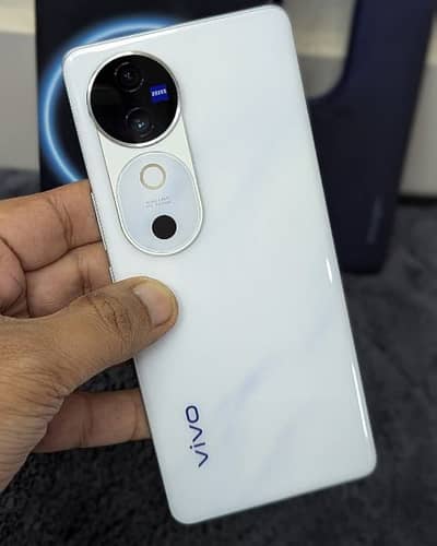 vivo v40 5G 12gb ram 256 GB memory 0322/07949/27