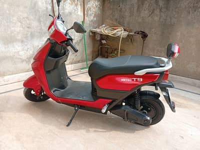 metro T9 scooty