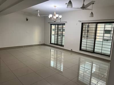 3-Bedrooms Flat With Drawing, Dining, TV Lounge, Kitchen, Store, Servant Quarter Etc Available For Sale In Askari-10, Sector-F, Lahore Cantt.
