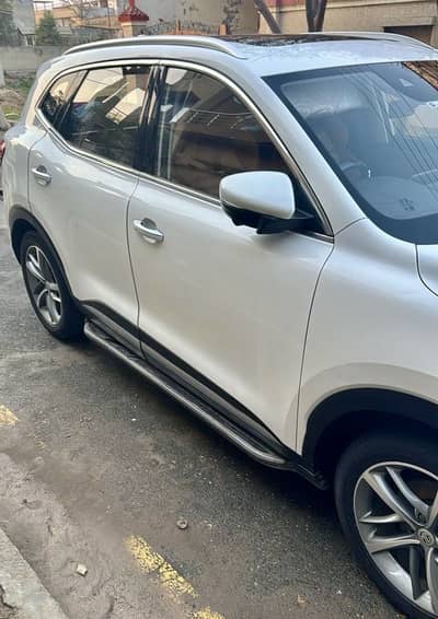 MG HS Trophy only 28 k KM’s very carefully driven | 9.5/10 Excellent