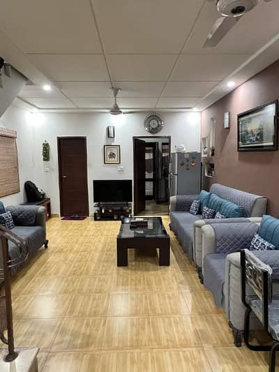 17 MARLA HOUSE AVAILABLE FOR SALE IN ASKRI 10 VERY GOOD LOCATION.