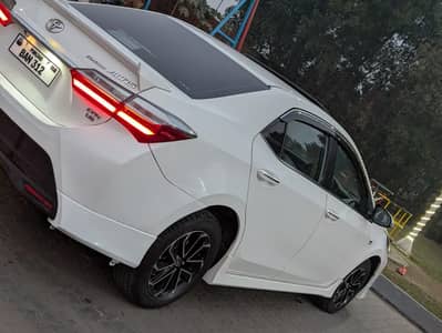 Toyota Corolla altis Grande 1.8 2017 Model