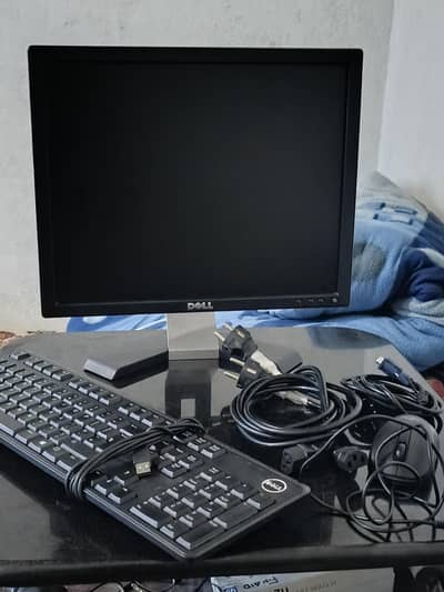 *OFFER* LCD 17INCH KEYBOARD MOUSE ALL WIRE POWER CABLE VGA CABLE