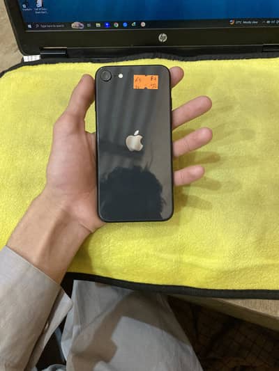 IPHONE SE   64GB