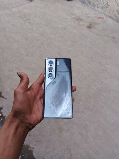 Tecno camon 40 pro